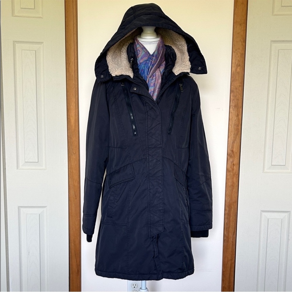 1 Madison Expedition Navy Blue Parka 
size Large